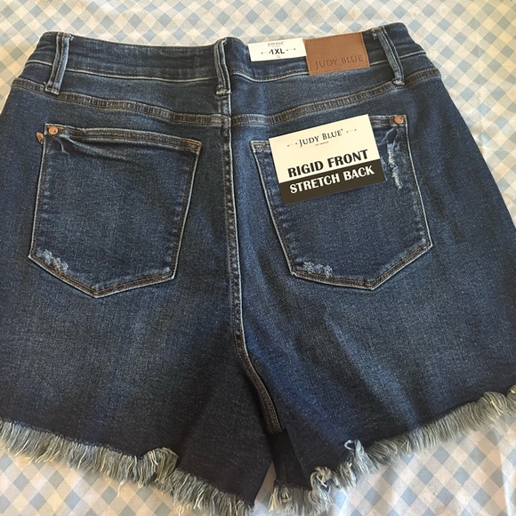 Jean shorts - Picture 2 of 6